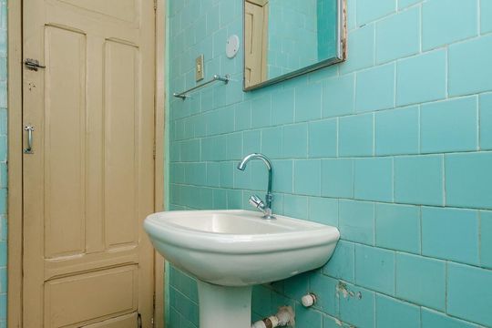 Banheiro Social de casa à venda com 2 quartos, 400m² em Nova Suíça, Belo Horizonte