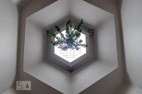 Ante sala  de casa para alugar com 8 quartos, 540m² em Planalto Paulista, São Paulo