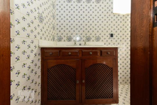 Lavabo de apartamento à venda com 4 quartos, 300m² em Copacabana, Rio de Janeiro