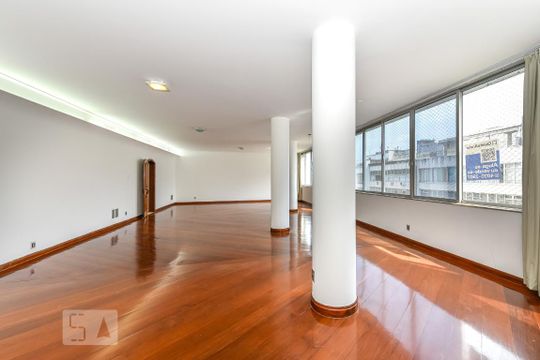 Sala de apartamento à venda com 4 quartos, 300m² em Copacabana, Rio de Janeiro