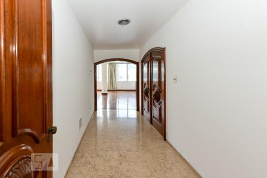 Hall de Entrada de apartamento à venda com 4 quartos, 300m² em Copacabana, Rio de Janeiro