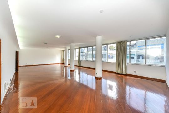 Sala de apartamento à venda com 4 quartos, 300m² em Copacabana, Rio de Janeiro