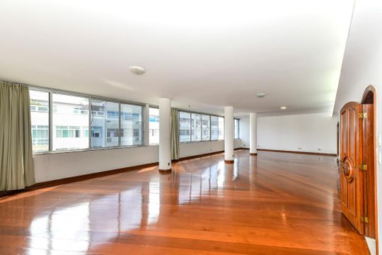Sala de apartamento à venda com 4 quartos, 300m² em Copacabana, Rio de Janeiro