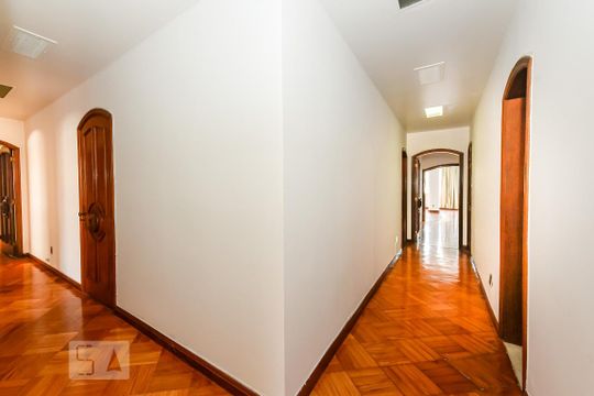 Corredor de apartamento à venda com 4 quartos, 300m² em Copacabana, Rio de Janeiro