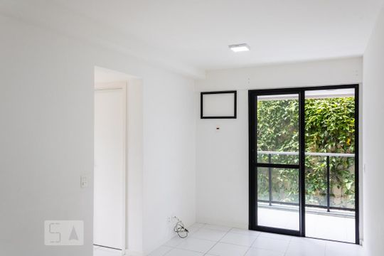 Apartamento para alugar com 2 quartos, 58m² em Campo Grande, Rio de Janeiro