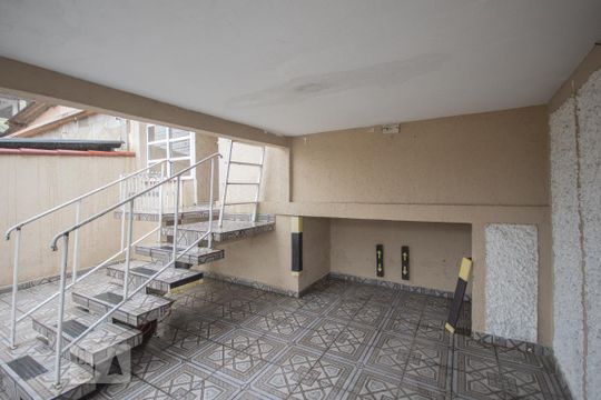 Garagem de casa para alugar com 3 quartos, 90m² em Vila Guilherme, São Paulo
