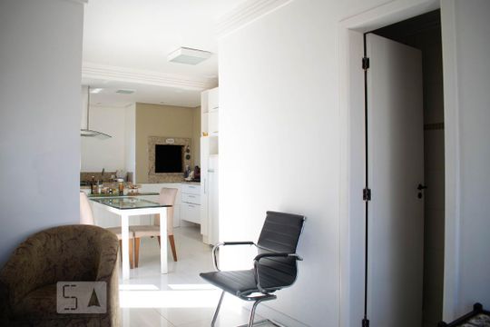 Sala de Estar 2º Andar de apartamento à venda com 3 quartos, 173m² em Menino Deus, Porto Alegre