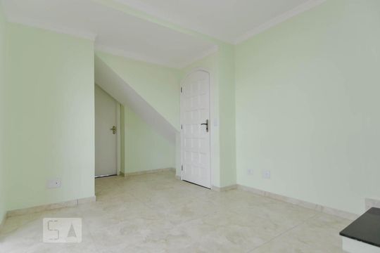 Sala de apartamento para alugar com 2 quartos, 85m² em Jardim Monte Carmelo, Guarulhos