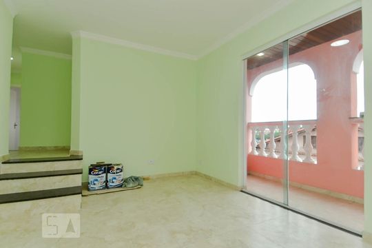 Sala de apartamento para alugar com 2 quartos, 85m² em Jardim Monte Carmelo, Guarulhos