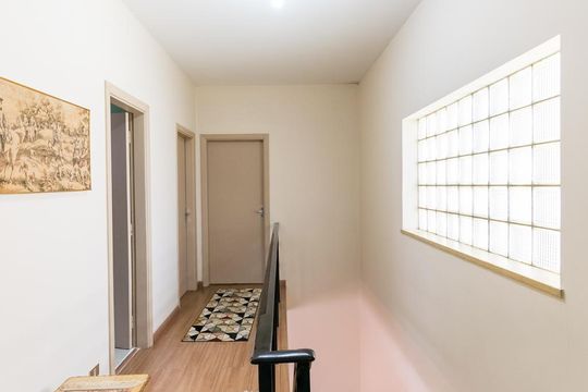 Hall dos Quartos de casa à venda com 4 quartos, 260m² em Mirandópolis, São Paulo