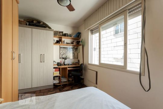 Quarto 2 de apartamento à venda com 2 quartos, 70m² em Sarandi, Porto Alegre