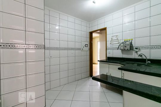 Cozinha de apartamento para alugar com 3 quartos, 80m² em Vila Carlos de Campos, São Paulo