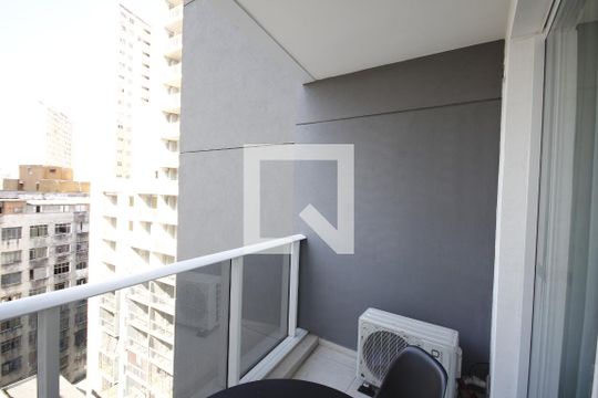 Varanda de kitnet/studio à venda com 1 quarto, 25m² em Sé, São Paulo
