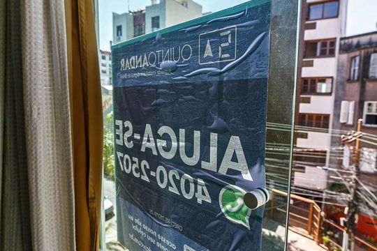 Vista de apartamento para alugar com 3 quartos, 218m² em Centro Histórico, Porto Alegre