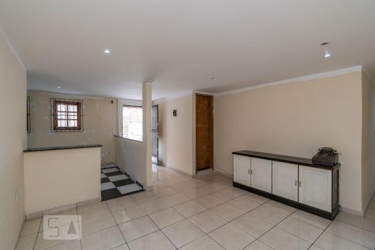 Casa para alugar com 2 quartos, 100m² em Penha, Rio de Janeiro