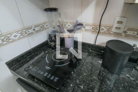 Cozinha de kitnet/studio para alugar com 1 quarto, 22m² em Jabaquara, São Paulo