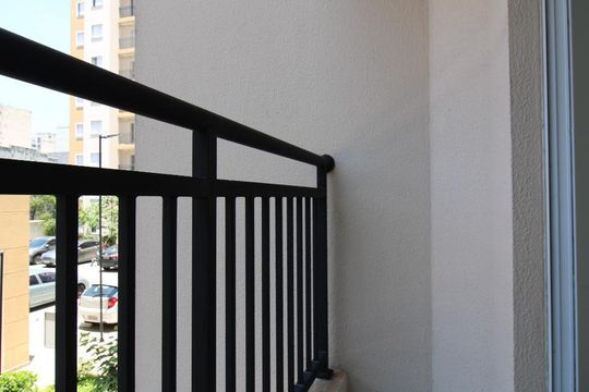 Sacada da sala de apartamento para alugar com 2 quartos, 42m² em Bom Retiro, São Paulo