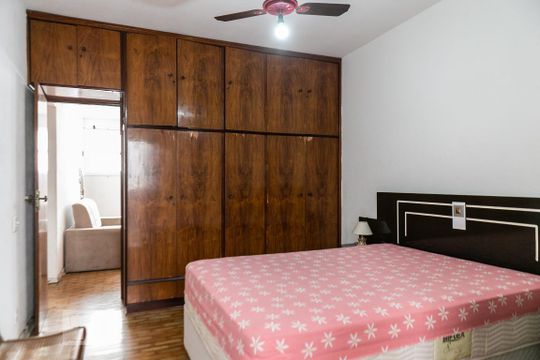 Quarto de apartamento para alugar com 1 quarto, 40m² em Gonzaga, Santos
