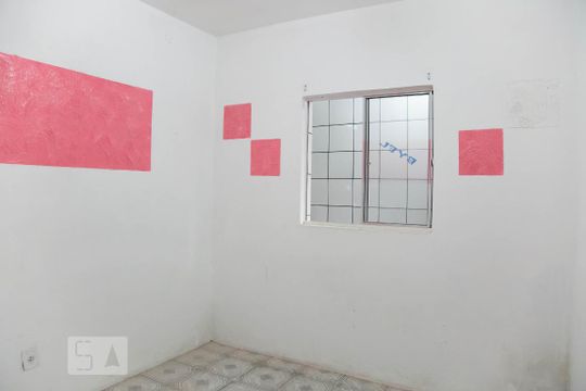 Quarto 1 de casa para alugar com 2 quartos, 55m² em Vila Carmosina, São Paulo