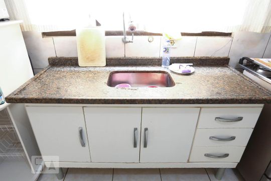 Pia de casa à venda com 2 quartos, 125m² em Vila Jacuí, São Paulo