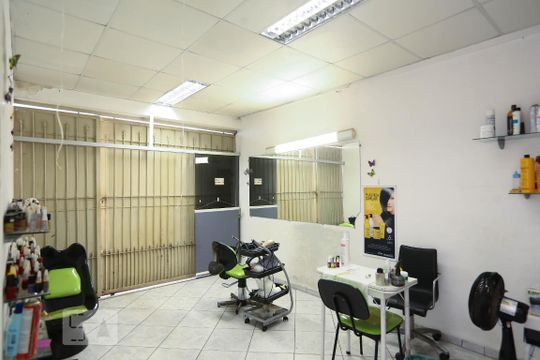 Garagem de casa à venda com 2 quartos, 125m² em Vila Jacuí, São Paulo