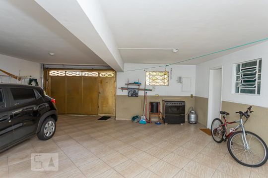 Garagem de casa à venda com 3 quartos, 185m² em Tucuruvi, São Paulo