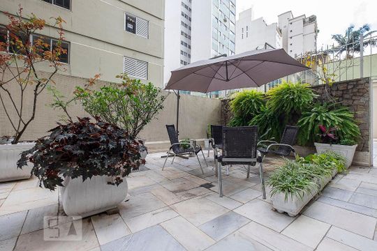 Área comum de apartamento para alugar com 3 quartos, 136m² em Pinheiros, São Paulo