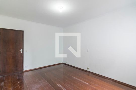 Quarto 1 Suite de casa para alugar com 3 quartos, 204m² em Vila Curuçá, Santo André