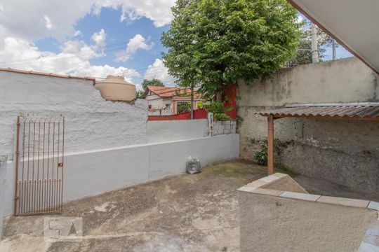Área Externa de casa para alugar com 1 quarto, 70m² em Parque Ramos Freitas, São Paulo