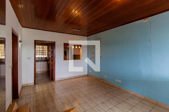 Casa à venda com 2 quartos, 200m² em Vila Primavera, São Paulo