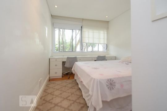 Quarto 1 de apartamento para alugar com 2 quartos, 175m² em Santa Cecília, São Paulo