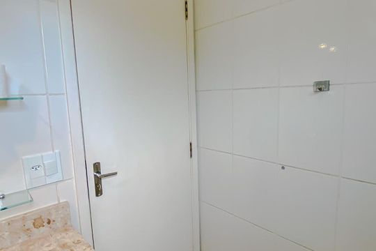 Banheiro de apartamento para alugar com 2 quartos, 48m² em Vila Moreira, São Paulo
