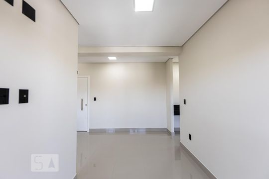 Sala de apartamento para alugar com 1 quarto, 42m² em Vila Esperança, São Paulo