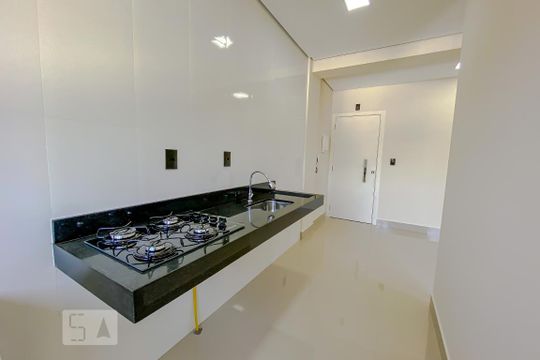 Cozinha de apartamento para alugar com 1 quarto, 42m² em Vila Esperança, São Paulo