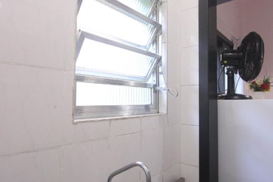COZINHA de apartamento à venda com 1 quarto, 30m² em Floresta, Porto Alegre
