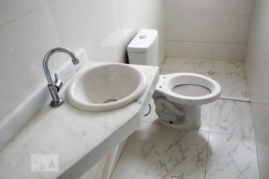 Banheiro de apartamento para alugar com 2 quartos, 72m² em Aviação, Praia Grande