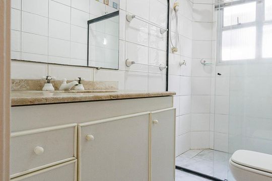 Banheiro de apartamento para alugar com 2 quartos, 55m² em Perdizes, São Paulo