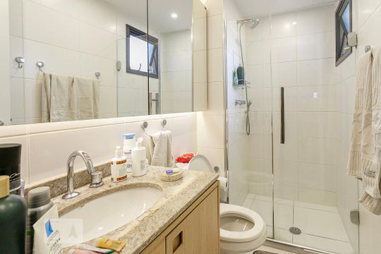 Banheiro da Suite de apartamento à venda com 1 quarto, 73m² em Cerqueira César, São Paulo
