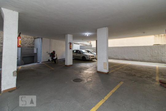 Garagem de apartamento para alugar com 3 quartos, 105m² em Vila da Penha, Rio de Janeiro