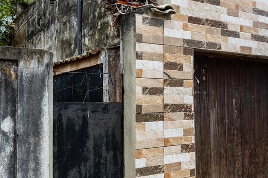 Fachada de casa para alugar com 1 quarto, 55m² em Campo Grande, Rio de Janeiro