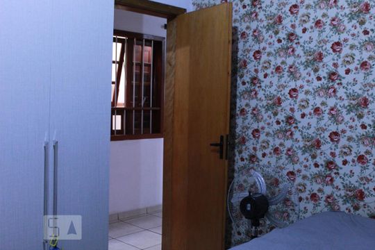 Quarto 2 de casa à venda com 2 quartos, 70m² em Estância Velha, Canoas