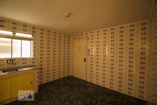Cozinha de apartamento para alugar com 2 quartos, 70m² em Tucuruvi, São Paulo