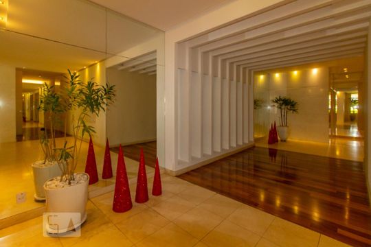 Hall social de apartamento à venda com 4 quartos, 300m² em Vila Prudente, São Paulo