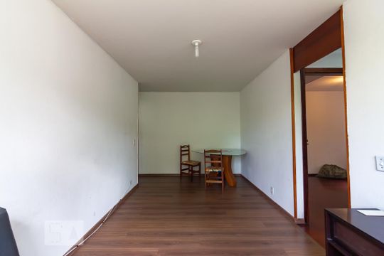 Sala de apartamento à venda com 2 quartos, 55m² em Cidade das Flores, Osasco