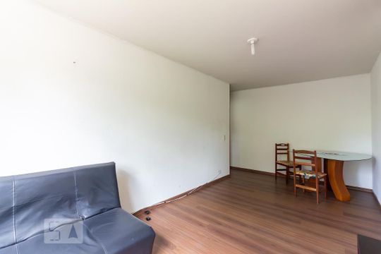 Sala de apartamento à venda com 2 quartos, 55m² em Cidade das Flores, Osasco