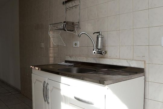 Cozinha  de apartamento à venda com 2 quartos, 54m² em Parque Reboucas, São Paulo