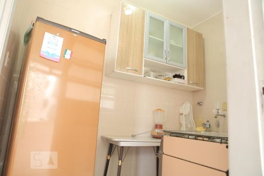 Cosinha de apartamento para alugar com 1 quarto, 53m² em Guilhermina, Praia Grande