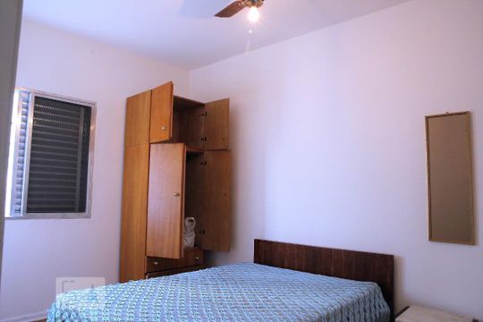 Quarto de apartamento para alugar com 1 quarto, 53m² em Guilhermina, Praia Grande