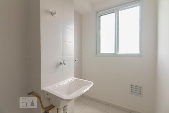 Área de serviço de kitnet/studio para alugar com 1 quarto, 26m² em Brás, São Paulo