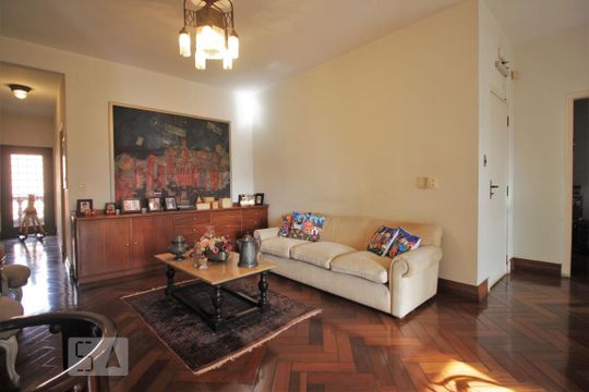 Corredor de casa à venda com 4 quartos, 750m² em Jardim Leonor, São Paulo